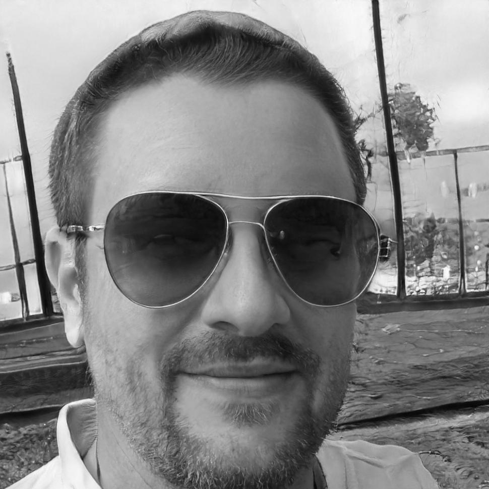 Portrait de Ludovic Parent, spécialiste en systèmes RH